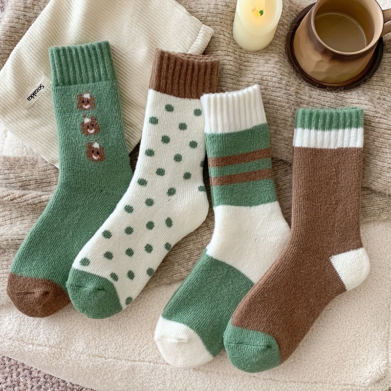 

4-pack Women' Polka Winter Thickened Cozy Floor Socks, Polyester & Spandex , Hand Wash Or , Short Ankle Socks For Sleep