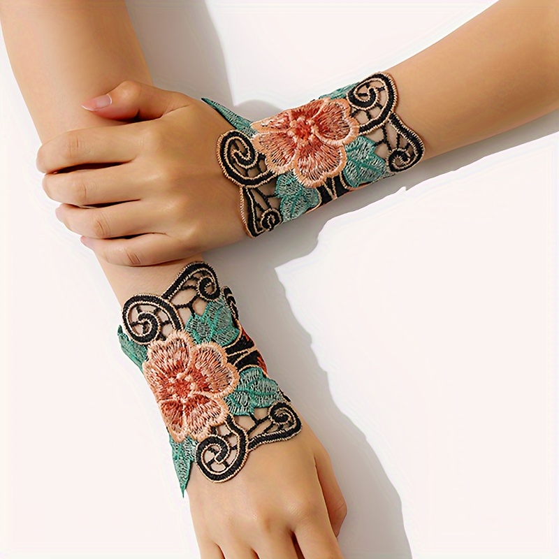 

2pcs Women's Embroidered Velour Sleeve Cuffs, Elastic Vintage Ethnic Style Open-finger Wristband, Festive Decorative Fake Cuffs With -out Dance Accessory