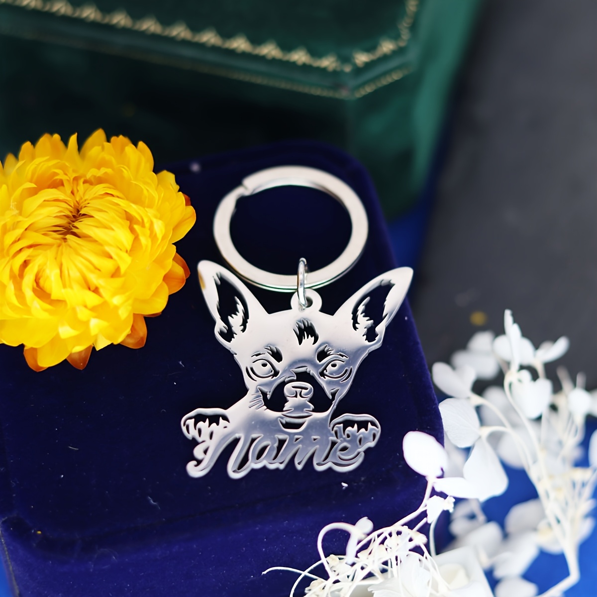 TEMU Customizable Chihuahua Dog Keychain - Funky Stainless Steel With Personalized Name & English Lettering, Durable Metal For Car Keys, Bags &