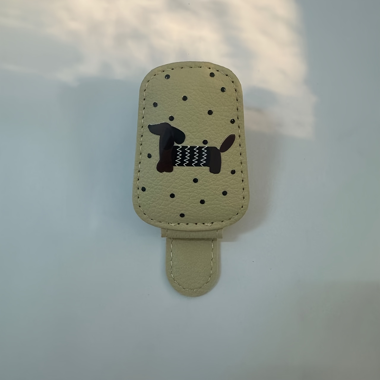 TEMU Polka Dot Dachshund Car Sun Visor And Fashionable Glass Holder - Cute Dachshund Pu Dashboard, Suitable For Multi-functional Fashion Glasses,