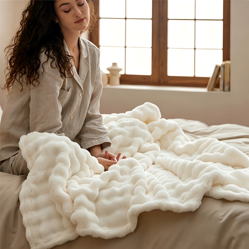 TEMU Rabbit Plush White Bubble Blanket