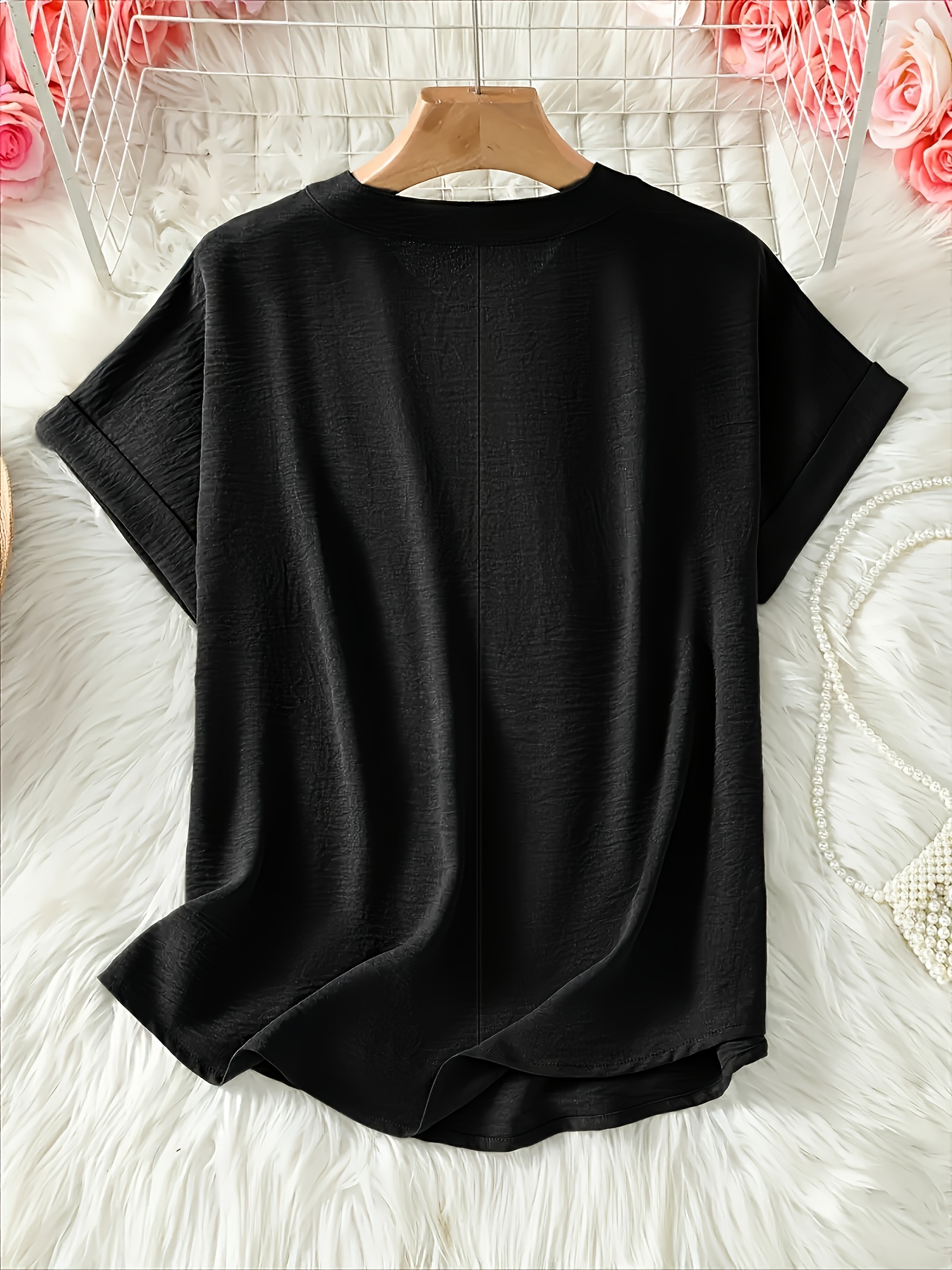 Elegant Plus Size Women'S V-Neck Short Sleeve Blouse - Light Gray, Casual & Stylish for Spring/Summer, Relaxed Fit with Half-Sleeve Design, Casual Wear | Relaxed Fit Top | Stylish Necklin