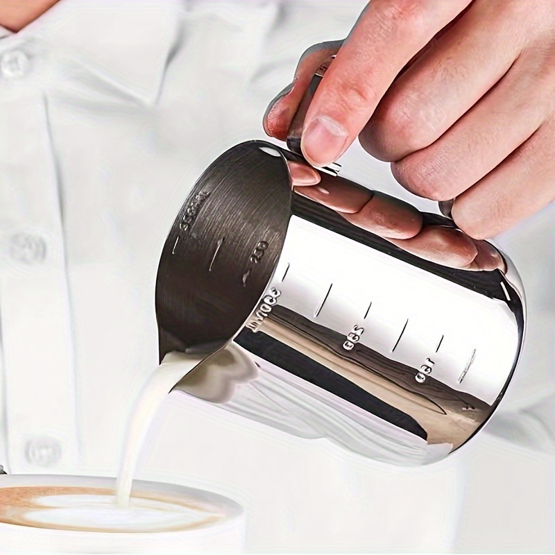 

1pc Stainless Steel Measuring Cup, Coffee Milk Mixing Bottle, Kitchen Baking Tool, Suitable For Bakery Pastry Shop