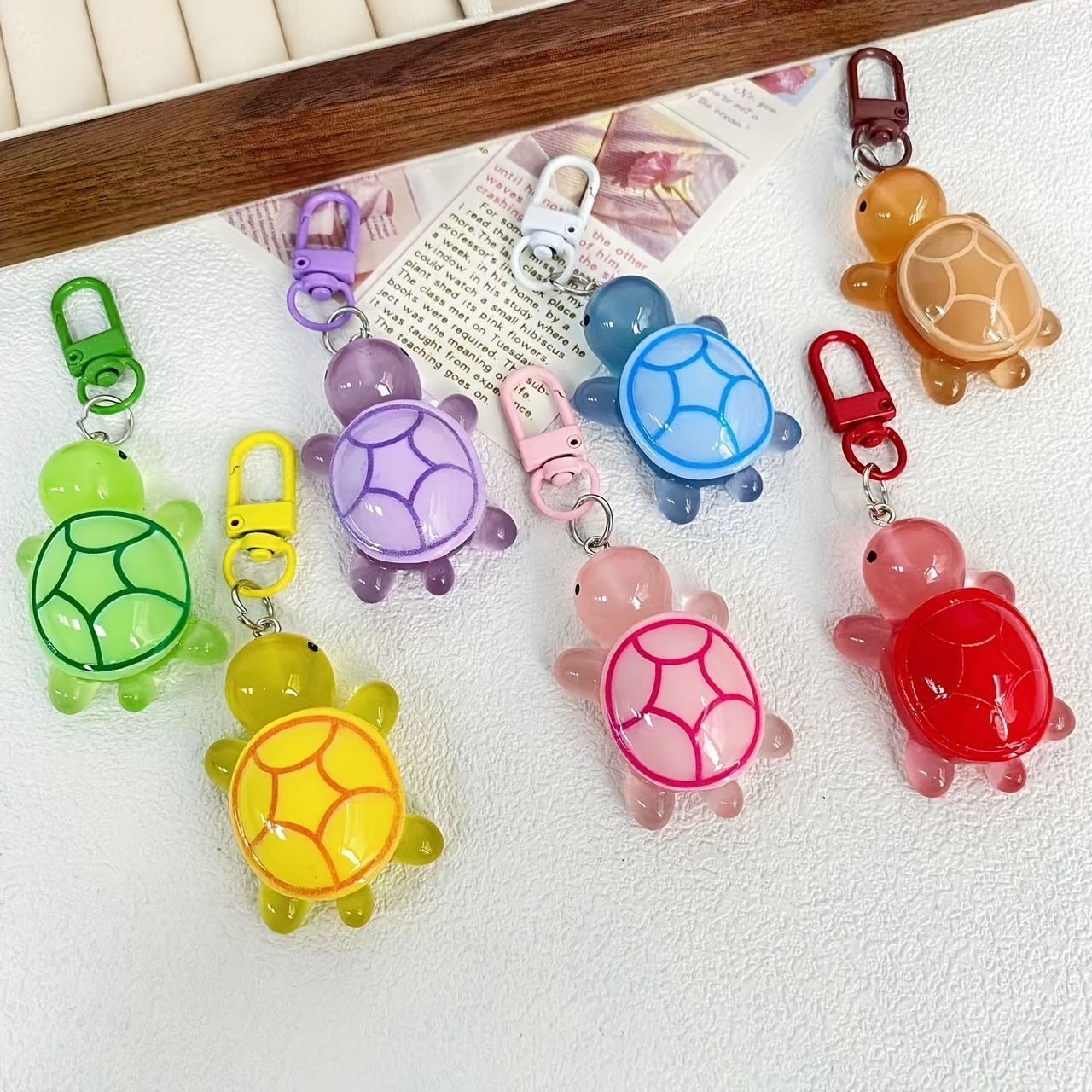 

Acrylic Turtle Keychain - Animal Charm, Carabiner Clip, Novelty Birthday Gift, Festival Accessory, Decorative Musical Keyring For Bags & Keys - Single Piece