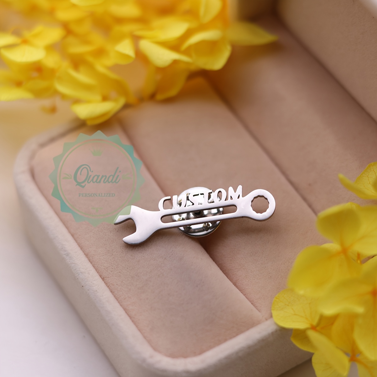 TEMU Customizable Stainless Steel Pins - Personalized Mechanical Wrench Brooches, Activity Additions - Fashionable Metal Jewelry With Customizable
