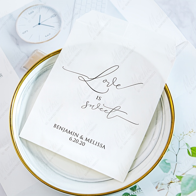 E-shop Personalisierte Papiertüten "Liebe ist süß" Hochzeitsgeschenktüten, Weiß/Kraftpapier Süßigkeitenverpackung, 25 Stück Set