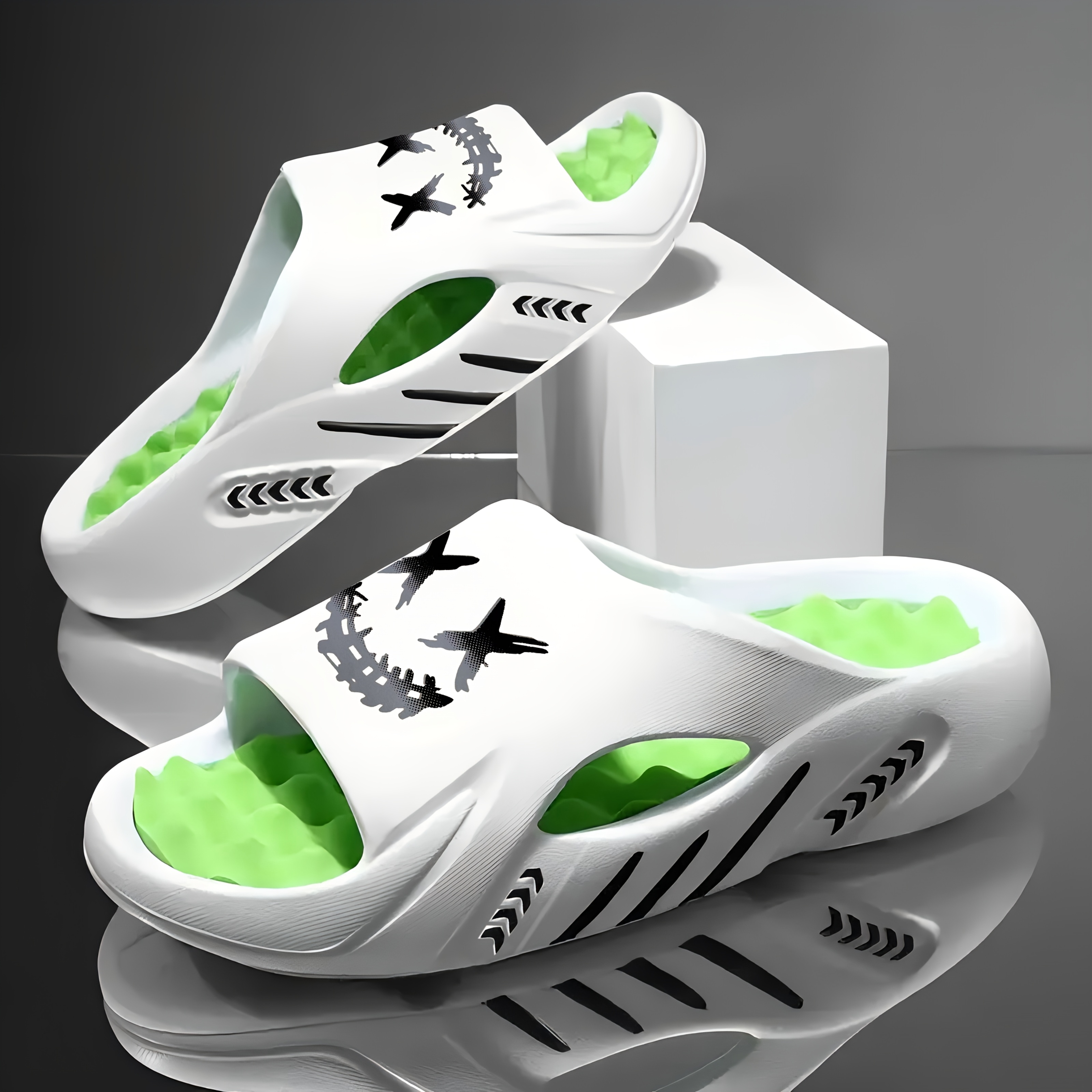 صورة العنصر شبشب رجالي عصري بطباعة رسوم كرتونية، خفيف الوزن للأنشطة الخارجية/الداخلية، للمنزل والاستحمام والشاطئ والعطلات والرياضة، عصري ومتعدد الاستخدامات، حذاء خفيف الوزن للأنشطة الخارجية/الداخلية ومتعدد المشاهد، مصنوع من مادة EVA المتينة، تصميم للجنسين