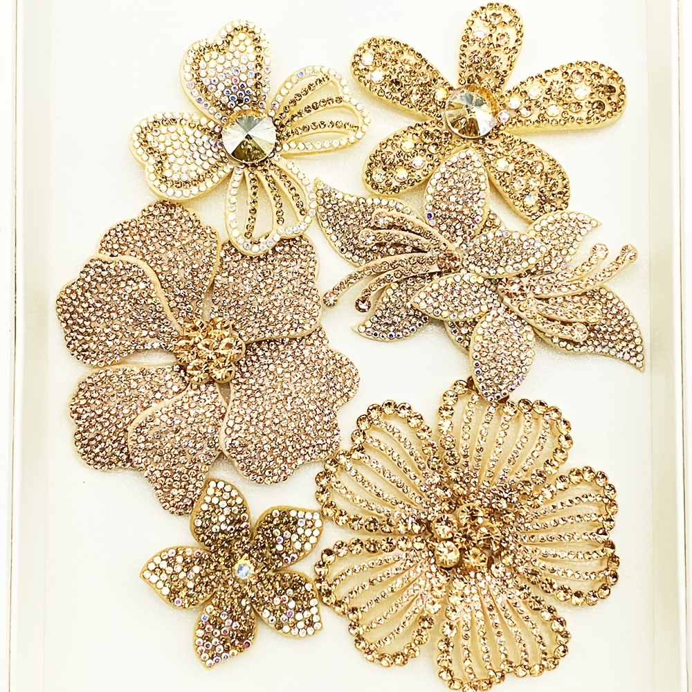 Image of A Set Of 6 -colored Rhinestone Flowers For Diy Hand-sewn Clothing, Shoes, Hats, Bags, And Packaging Decoration