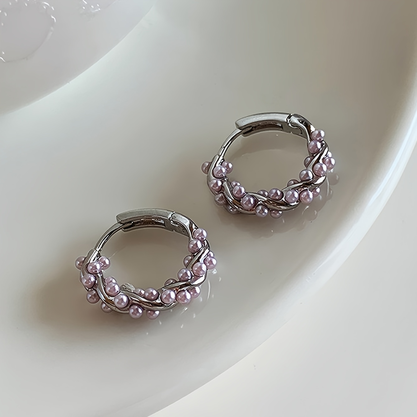 TEMU 1 Par de Elegantes Aretes Casuales de Temporada con Perlas de de Plástico de , Pequeños, Exquisitos y Versátiles, Adecuados para el