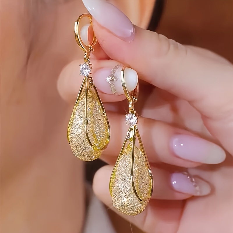 

2pcs Elegant Geometric Drop Earrings With Sparkling Mesh Design, Golden-tone Iron - Fashion Accessory For & Vacation, Compatible