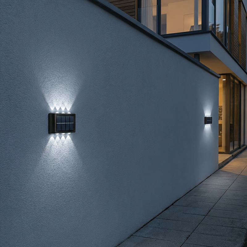 6 led solarnih zidnih svjetiljki, pogodno za vanjsku upotrebu. solarne svjetiljke za ogradu za jesensku vanjsku dekoraciju, od sumraka do  . led zidne svjetiljke za vanjske terase i garaže (dostupne u setovima od 4 ili 8) Detalji o proizvodu 4