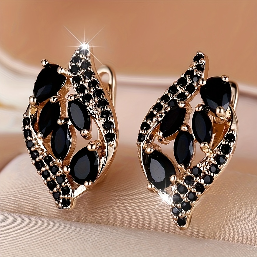 E-shop 1 Paar Klassische Mode Exquisite Diamantförmige Synthetische Zirkonia Ohrringe Geeignet für Party und