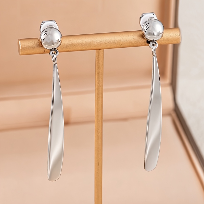 TEMU 1 Par de Aretes con Clip para Mujer, Sin Perforación, Hipoalergénicos, Dorados, Elegantes y a para Uso Diario