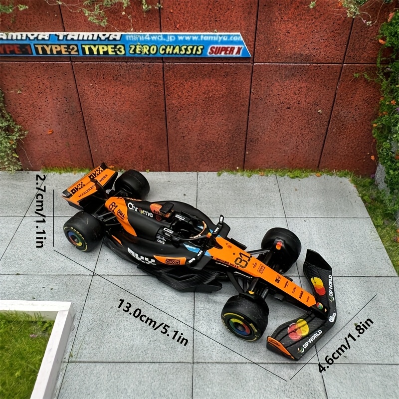 2025 F1 McLaren Team MCL39