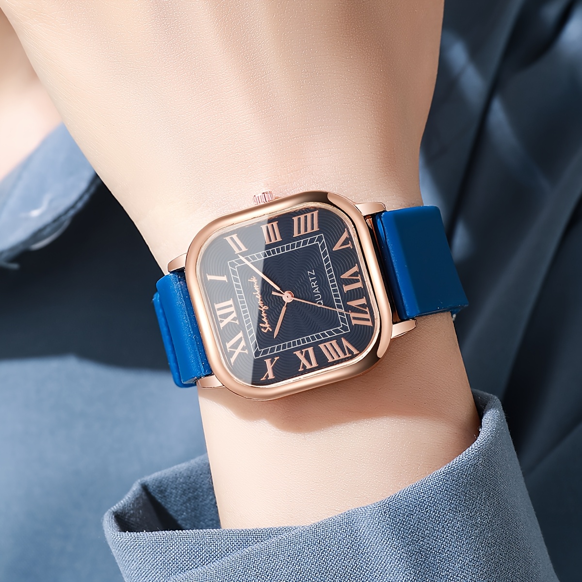 Classic And Stylish Women'S Watch with a Square Roman Numeral Dial, Elegant Trendy Quartz Wristwatch (1pc/Set), Does Not Include Watch Box