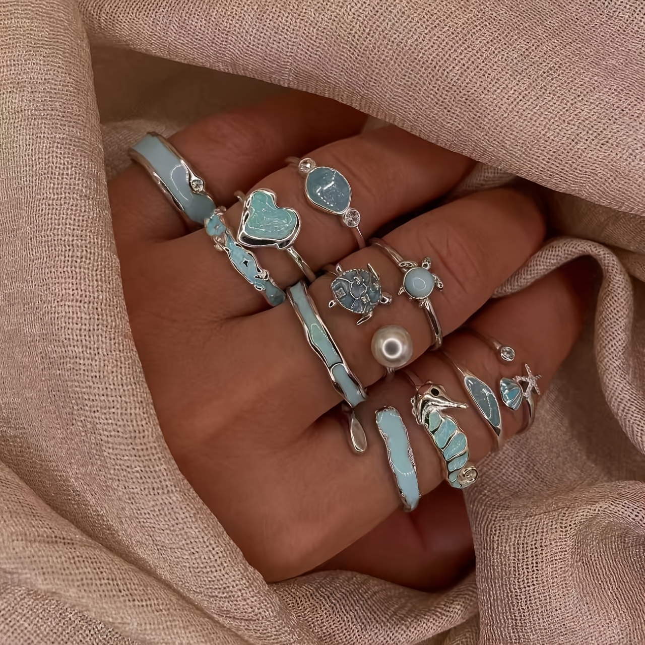 Image of 11pcs Alloy Rhinestone Oil Painting Ring Set, Bohemian Style Painting Fashion Heart Sea Turtle Seahorse Artificial Shell Starfish Stackable Ring Set, Gift For Vacation Party