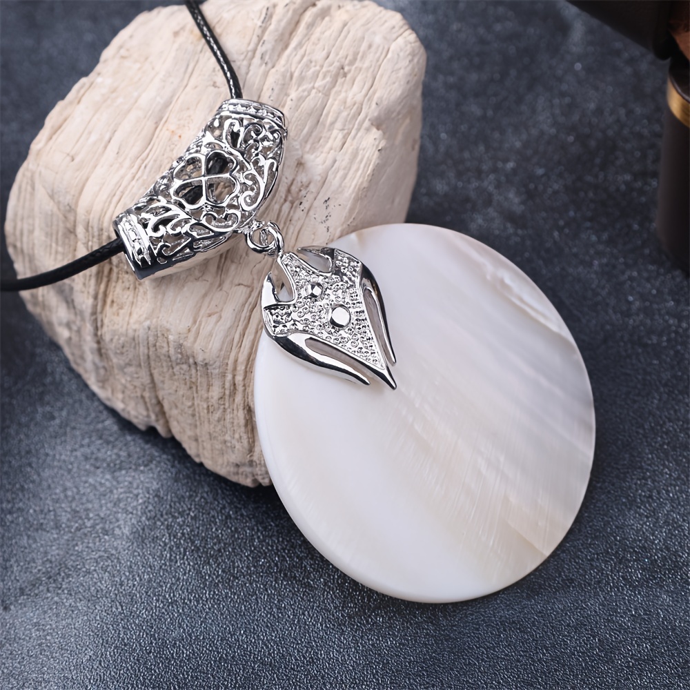 

1pc Curved Round White Shell Pendant Rope Necklace, Suitable For Daily Wear