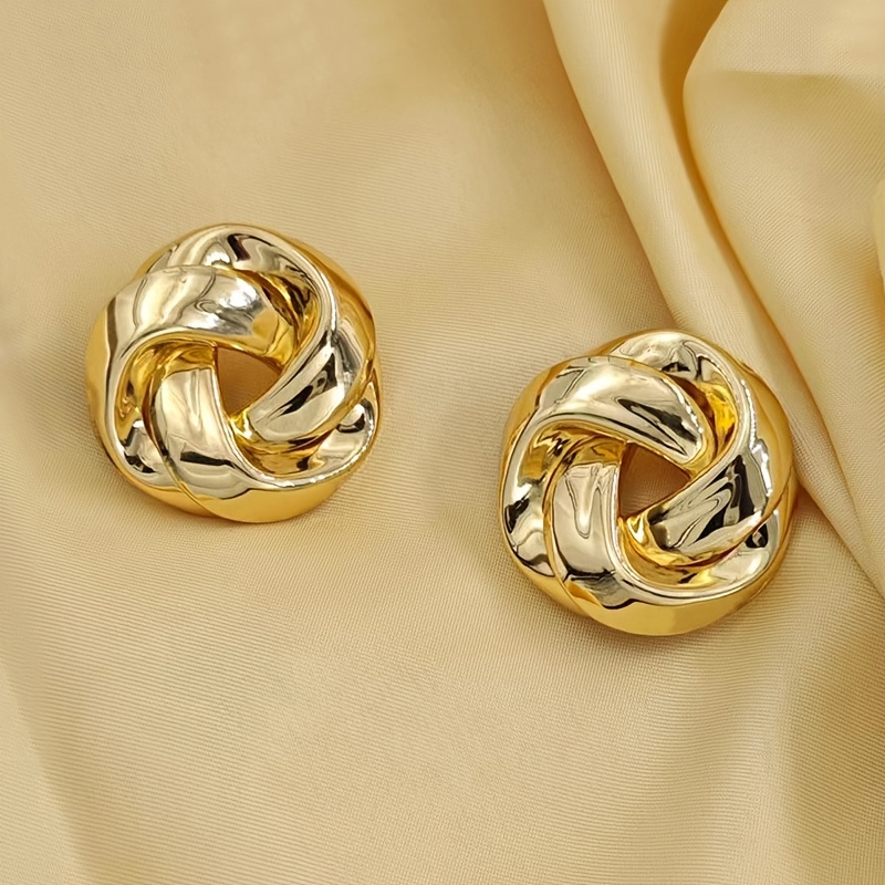 1 Pair Of Stylish And Elegant Twisted Earrings, Suitable For Daily Life, Banquets/parties, Travel, Vacations, Festivals And Other Occasions, As A Holiday And Birthday Gift For