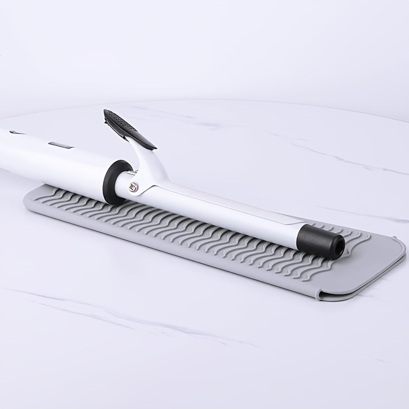 1pc Heat-resistant Silicone Hair Straightener/ Curling Iron Mat - Compatible For All Hair , Salon & Travel Use, Durable Non-slip Pad For Curling Rods & Straighteners
