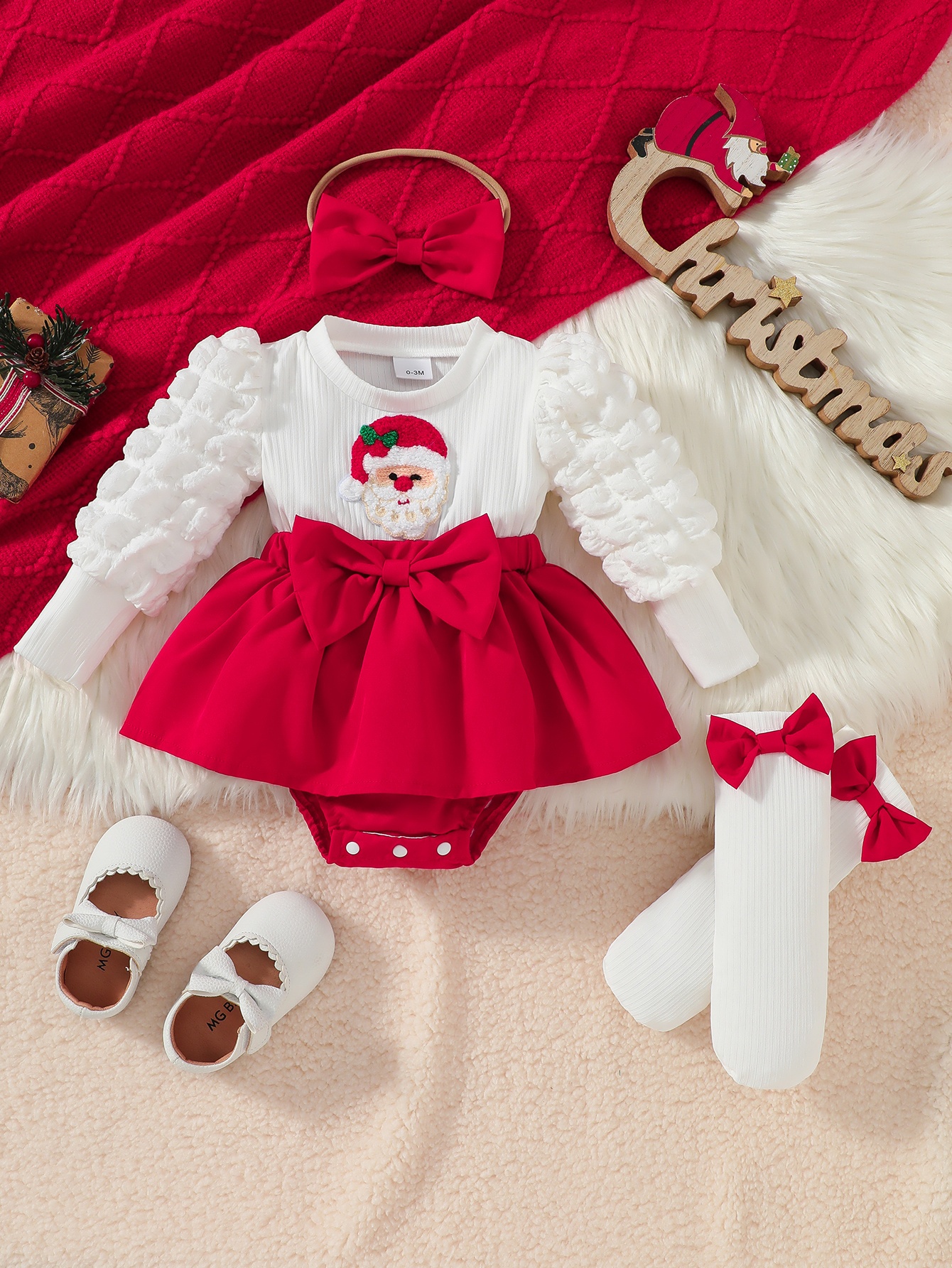 3-delige Kerst Santa Claus Geborduurde Lange Mouw Rode Rok Bodysuit voor Meisjes met Strikdetail + Hoofddoek + Witte Sokken Set