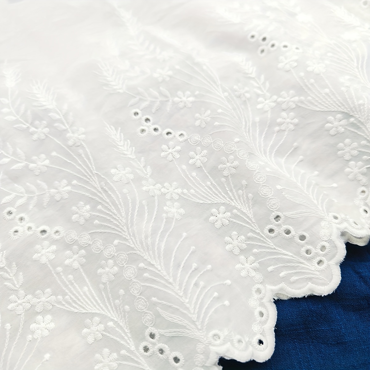 E-shop 1 Yard Weiß/ Breit Gestickter Hochzeitskleidung Stoff 43Cm Dekorative Home Feder Blume Spitze Zusätze
