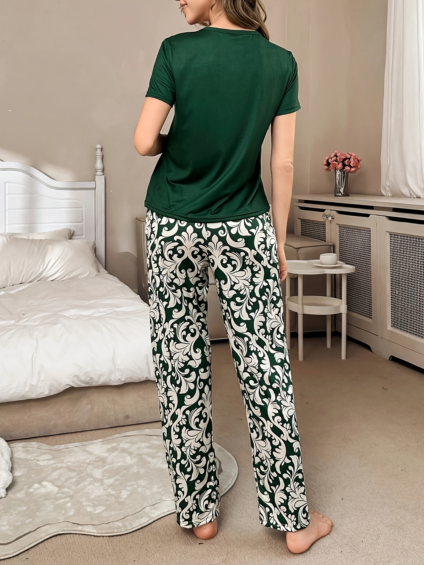 Women's 2pcs Pajama Set, Comfortable Home Wear Outfit, Loose Round Neck Short Sleeve Top and Elastic Waistband Pants, Elegant Holiday Sleepwear, Perfect Gift Choice for Women