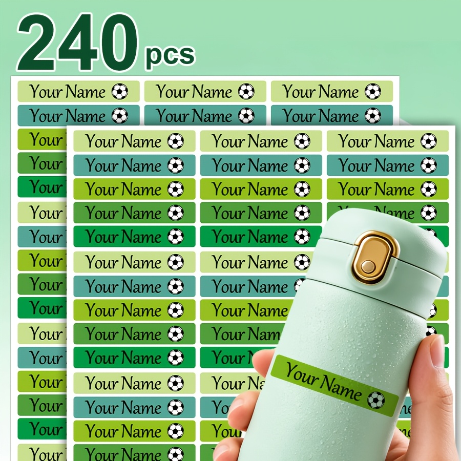 TEMU Autocollant personnalisé avec nom 5,3 x 0,8 cm, lavable, motif de football avec fond vert, idéal pour bouteilles d'eau, vaisselle, papeterie et