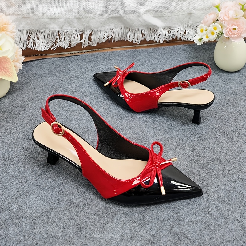 imagen del artículo tacones de aguja tipo kitten de punta   con bloques de color y  , con diseño de corte poco profundo y    .   llamativos tacones altos son  , versátiles y   para   casual, zapatos de mujer