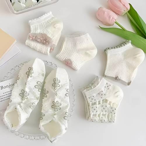 5 Pairs Women S Short Socks with White Hollow Floral Print, Comfortable, Breathable, Fashionable And Versatile, Suitable for Daily Wear , Summer, And Autumn