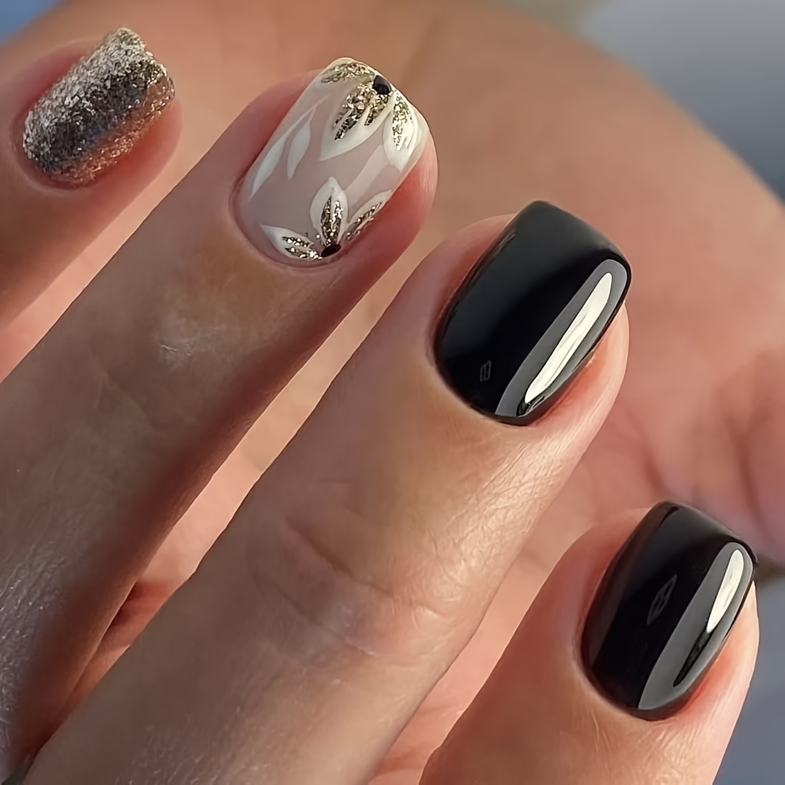 TEMU 24 pièces Courte Haut de Gamme Douce et Cool Noir Doré avec et Poudre Dorée Décoration Ongles Art Show Show Fête Blanche Gel Jelly Amovible et