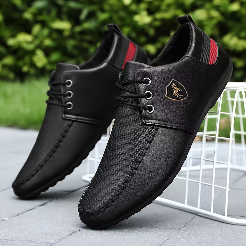 Image of Men's Loafers And Slip-on Flats Feature A Golden Pony Logo Design, . Suitable For Office Wear, Daily Use, And Semi-formal Occasions With A Formal Style