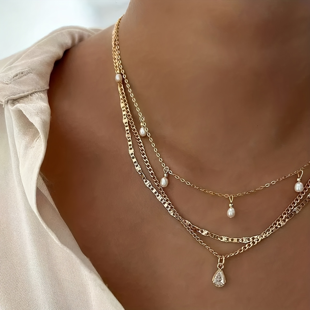Image of 1pc Layered Necklace, Minimalist Creative Anti- Pendant Beaded Necklace, Fashion Jewelry With A , A Necklace Suitable For Daily Wear, Gifting, Parties, And Holidays - A Accessory For Women's Jewelry