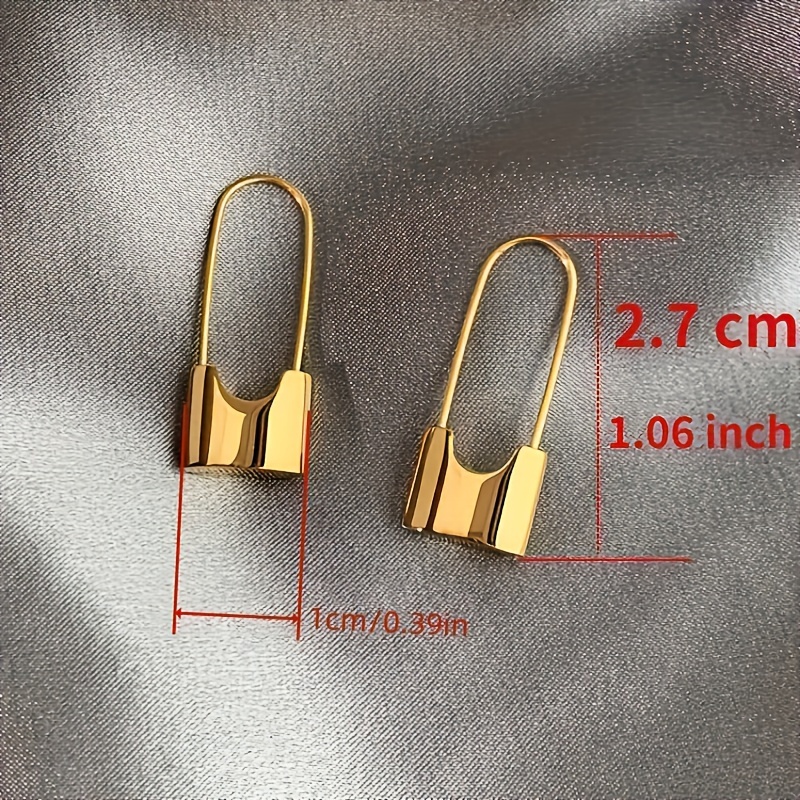 Stylish Dangling Earrings & Lock Shaped Earrings Set