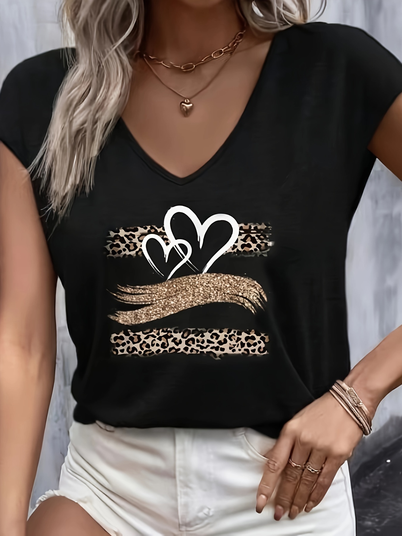 Heart Print V Neck T-shirt, Casual Short Sleeve Top For Spring & Summer, Women's Clothing