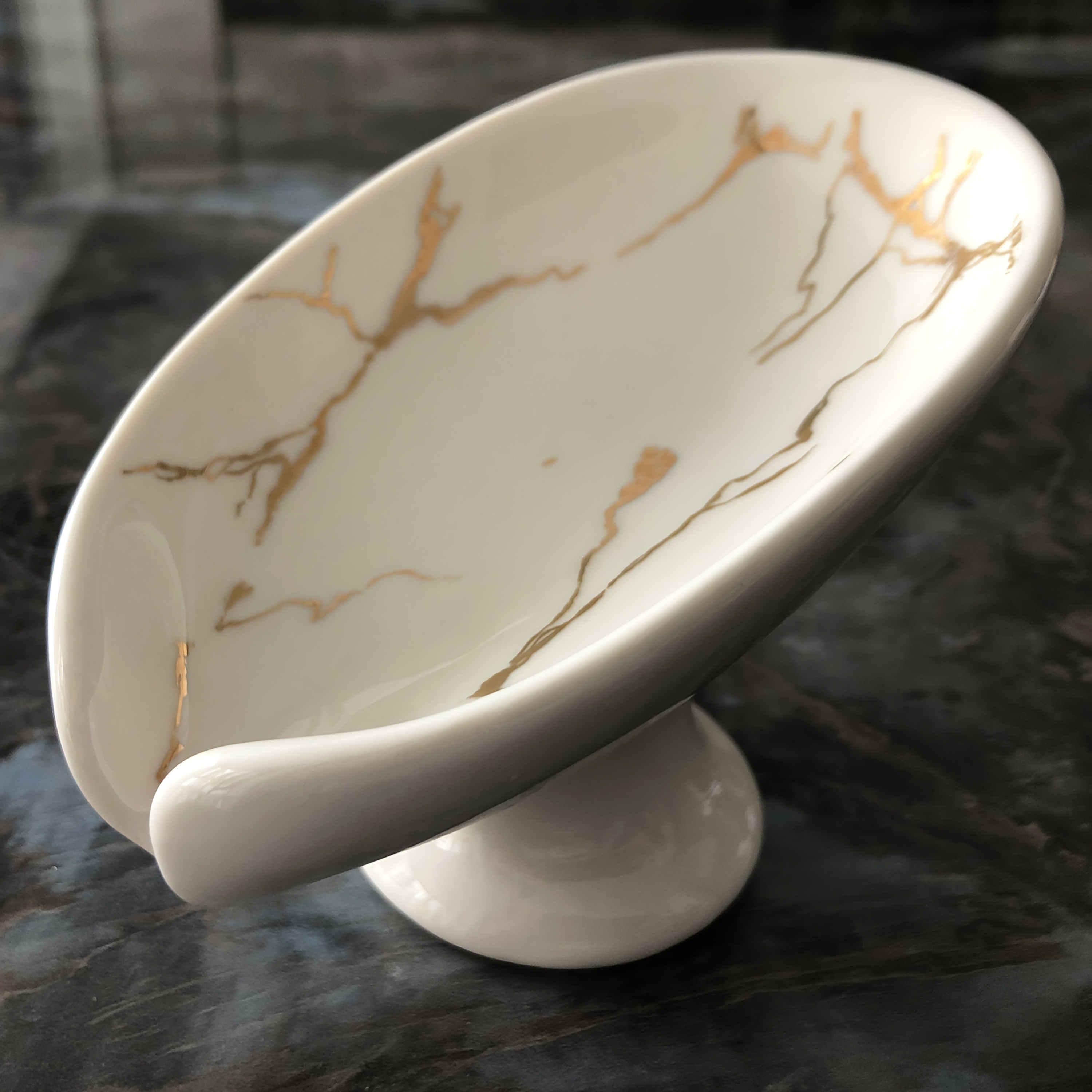 TEMU 1pc Premium Marble Pattern Ceramic Soap Holder Dish - Bathroom Organizer, Stylish Leaf Shape Design, Self-draining Soap Holder, Effortlessly Accessory For Quick-drying Soap, And Storage Rack