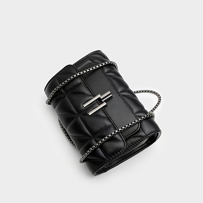 A Womens Black Crossbody Bag a Stylish Chain Shoulder