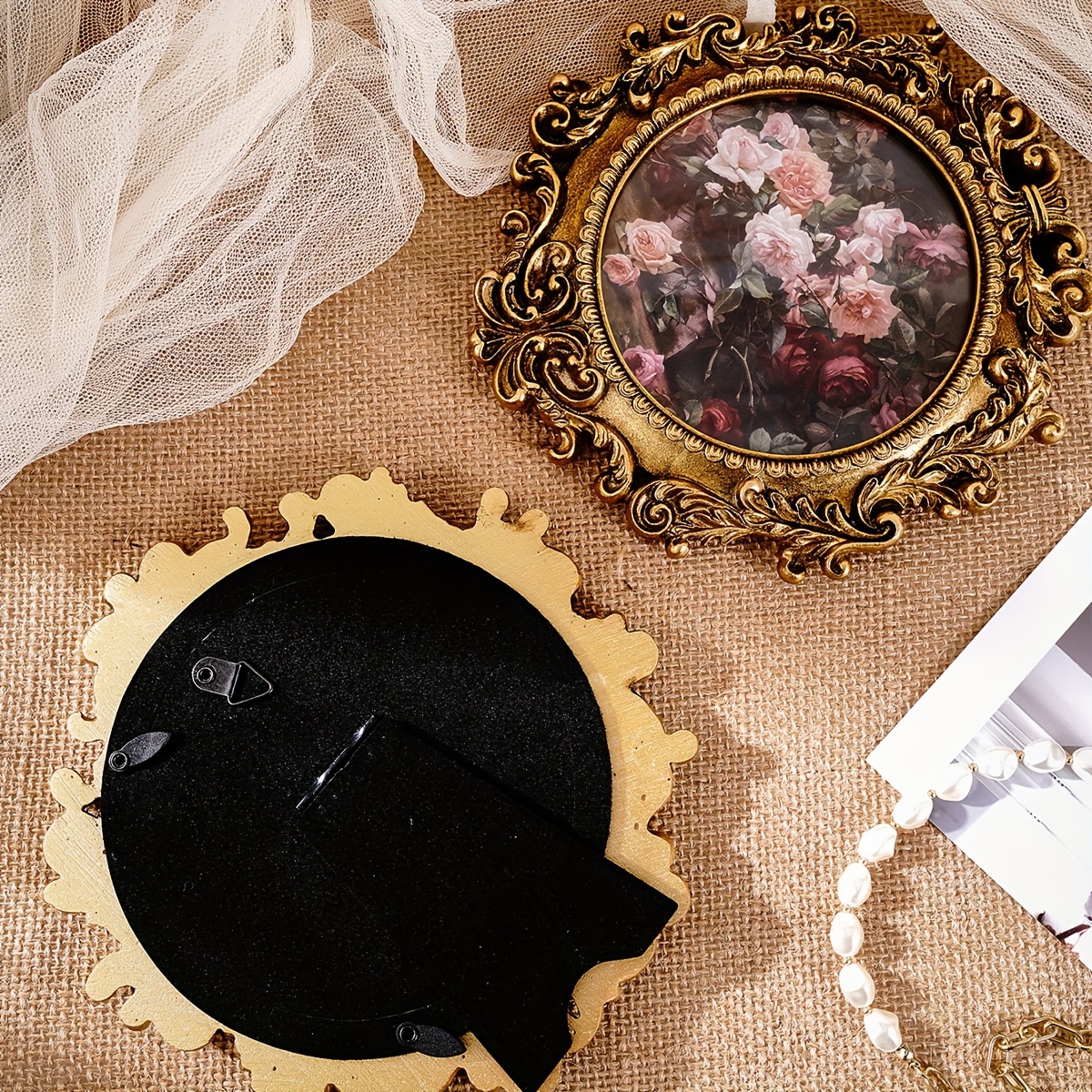 

Vintage-inspired Round Photo Frame With Golden Trim - Versatile Tabletop Or Wall Mount, Resin Decor Vintage Decor For Home Tabletop Decor