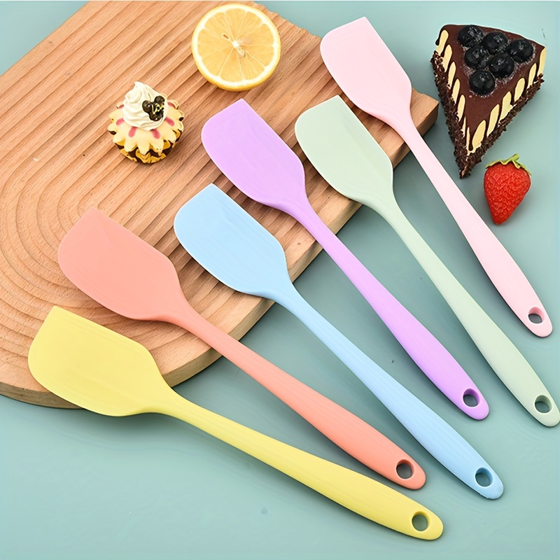 2pcs high quality silicone spatulas multifunctional baking spatulas heat resistant non stick for baking spreading   and serving size   8 27in Product details 4