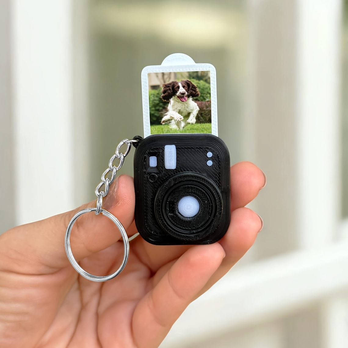 TEMU 1pc Custom Made Camera-shaped Photo Keychains, Personalized Mini Camera Keychains, Backpack Decorations, Backpack Charms, Family Gifts. Unique
