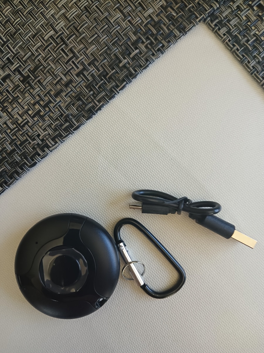 KWAVKWAV Portable Soundwave technology Pest Repeller - USB Rechargeable, 100mAh Battery-Powered, Effective Mice, Flies, & More, with Carabiner Clip - Ideal for Camping & Outdoor Use, Soundwave technology Insect & Pest Repellers