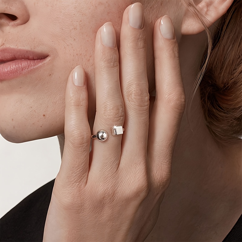 Women's Minimalist Silvery Ball & Cube Adjustable Ring, Versatile