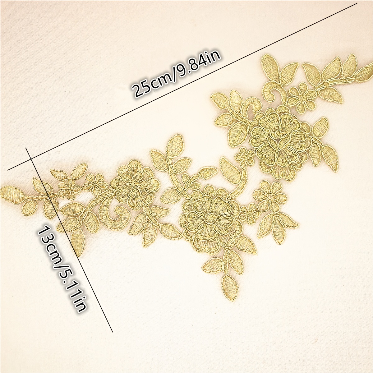 2pcs Water-Soluble Lace Flower Appliques for Dresses