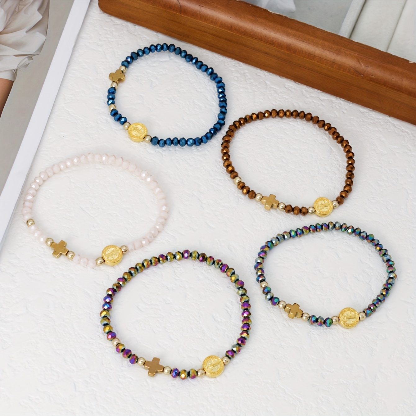 Image of 5pcs Women's Fashion Bracelet Set, Bohemian Cross Maria Double-sided Round Pendant Color Gradient Artificial Crystal Beaded Elastic Bracelets, Party Vacation Jewelry Accessories