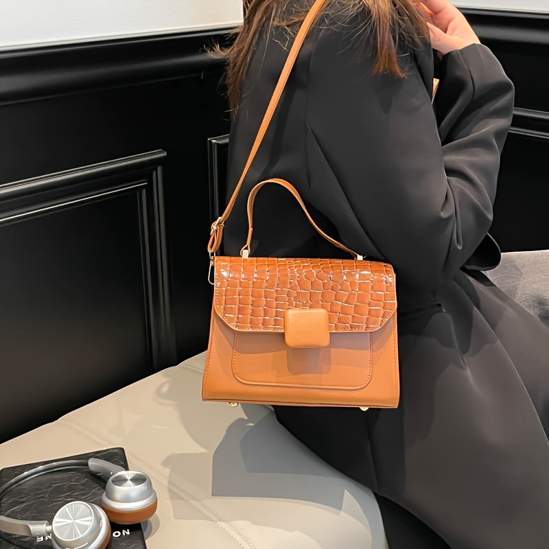 Damen Handtasche Mit Krokodilleder Optik Und Tragegriff_voghion.com