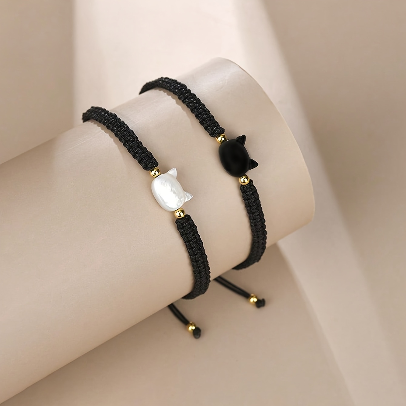 TEMU 2pcs Cute Fashionable Knitted Hand Rope Little Black Cat Pendant Bracelet Wristband Suitable For Boyfriend Girlfriend Best Friend