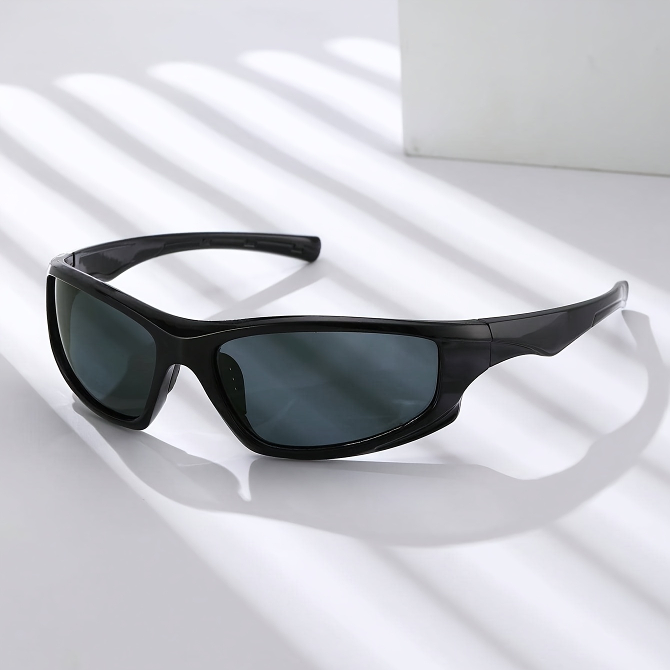 Image of 1 Pair River Men' & Women' Protection Sunglasses Suitable For Fishing, Cycling, Outdoor Travel, Music Festivals, Sunglasses With Tint For Face Shape, Gifts For, Parties, Vacation