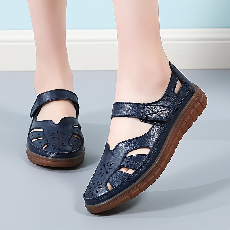 microfiber leather womens sandals spring summer style comfortable soft sole non slip flat breathable perforated open toe clogs Product details 4