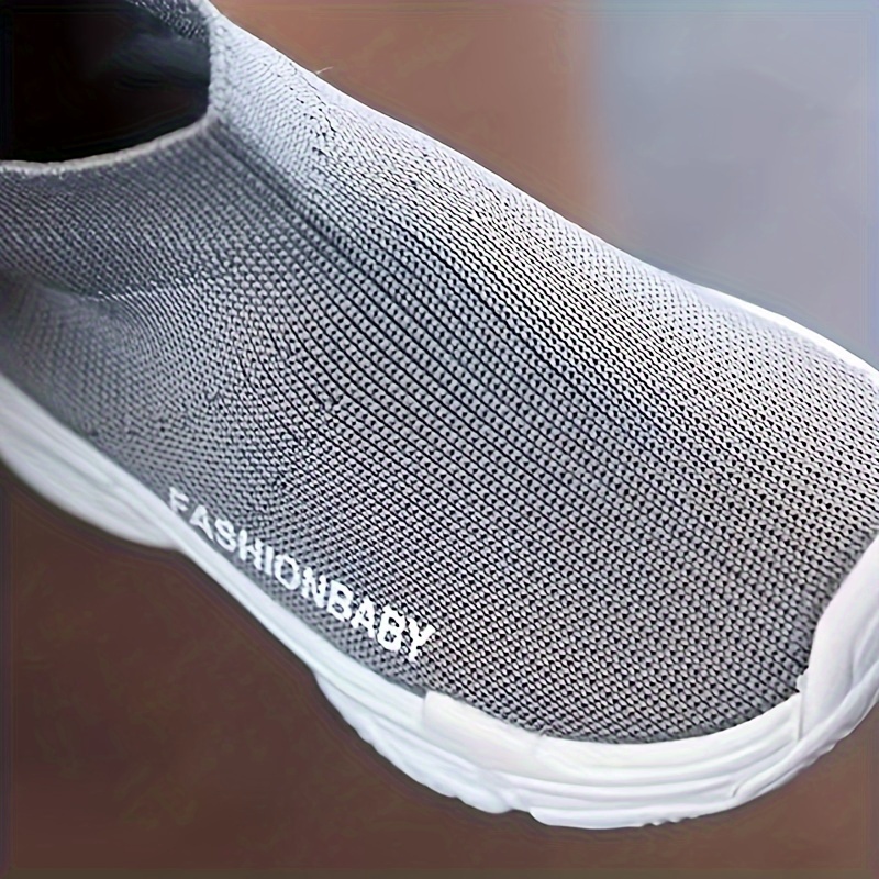Fashionable Knit Shoes