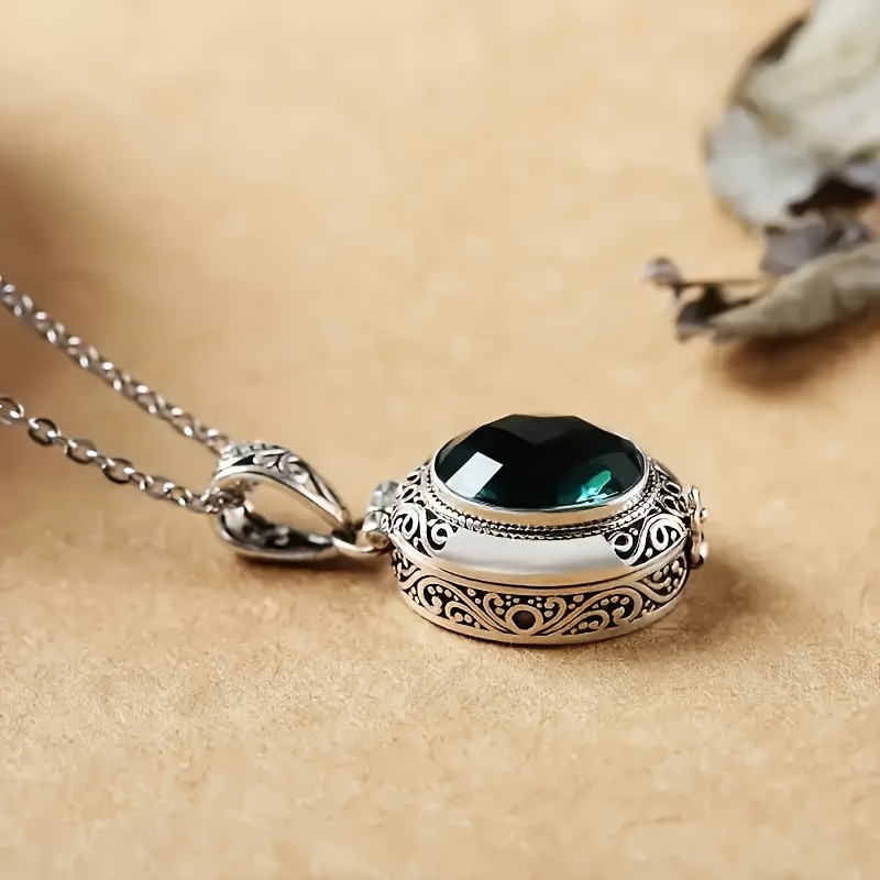 Image of Unique Oval Green Synthetic Zirconia Box Pendant Necklace Women's Fashion Elegant Sachet Box Jewelry