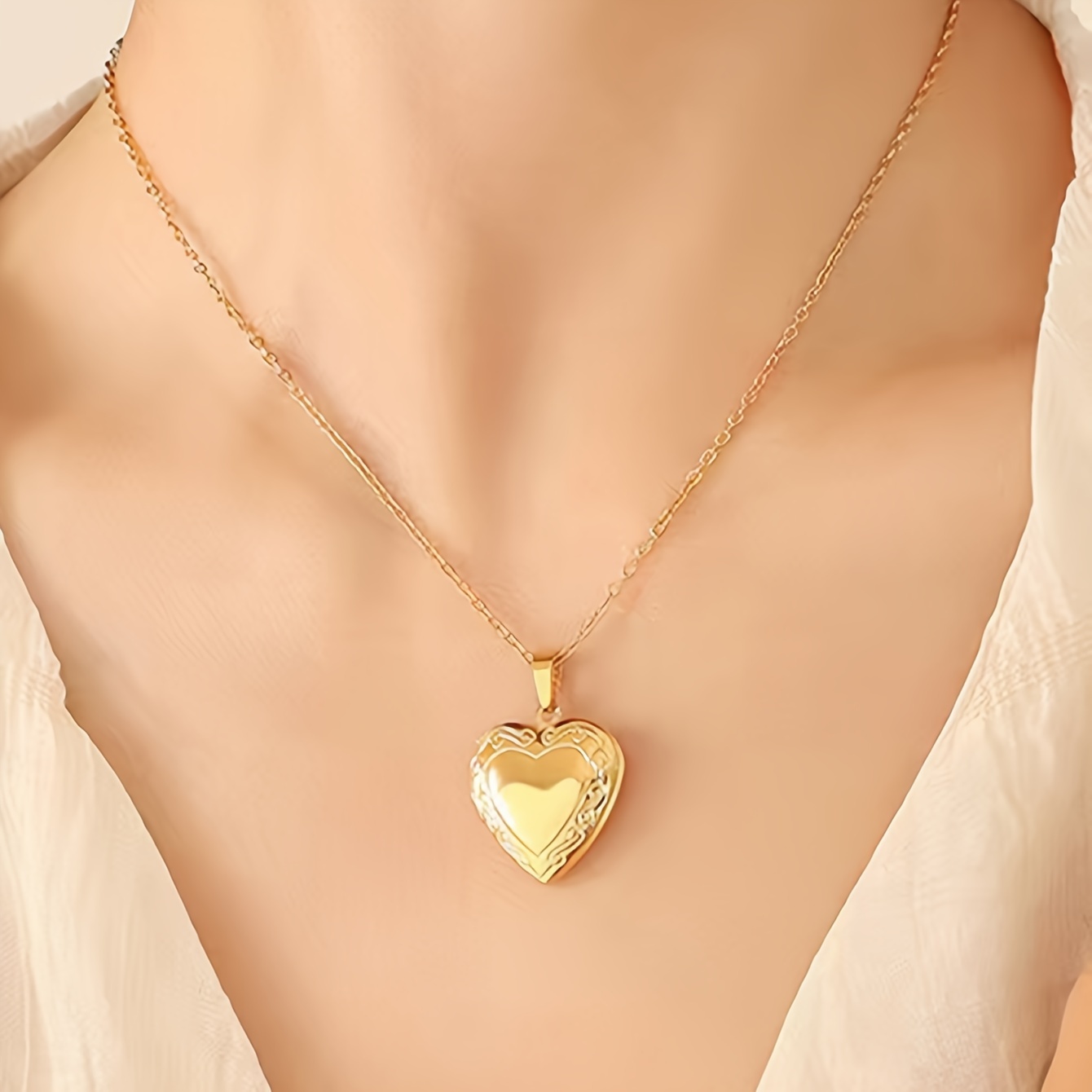 TEMU Women's Fashion Pendant Necklaces Small Box Pendant Necklaces That